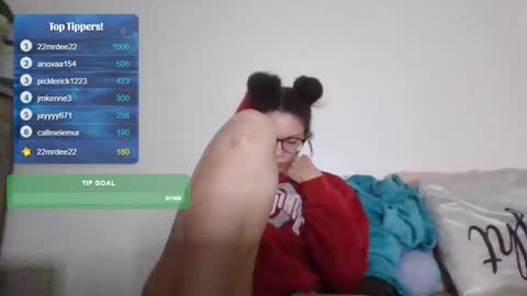 Soley online show from February 11, 2025, 2:46 am