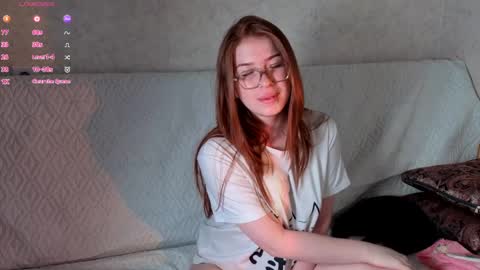 Hi Im Milly  nice 2 meet u 3 online show from June 4, 2026, 4:35 pm