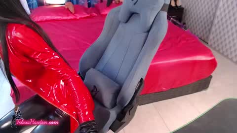 Felicia Hardon online show from March 5, 2025, 10:32 pm