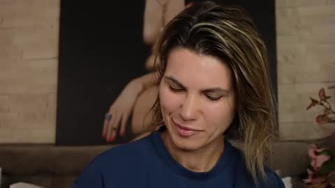 Snapshot of feliciakrige chatting on April 17, 2026, 7:50 pm FeliciaKrige online show from April 17, 2026, 7:50 pm