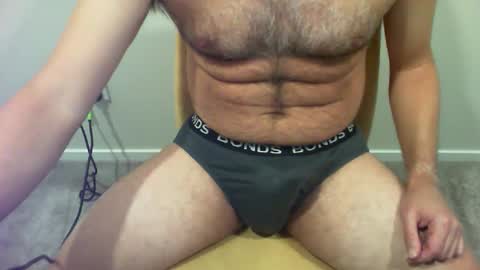 felipemoon34 online show from April 28, 2026, 2:27 am