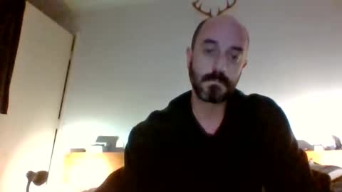 felipesmg2 online show from May 17, 2026, 2:42 am