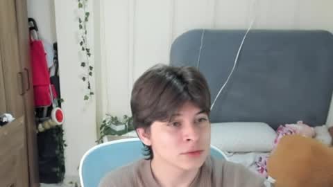 Snapshot of felix_leex chatting on June 21, 2026, 6:54 pm Felix leex online show from June 21, 2026, 6:54 pm