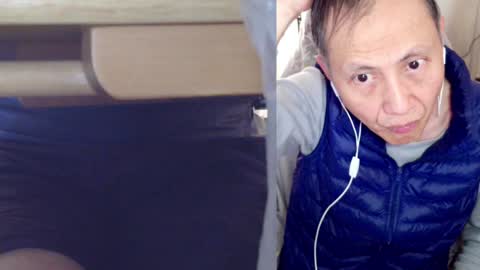 felixlau online show from January 3, 2025, 8:54 am