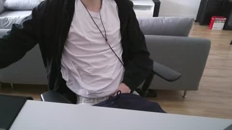felixsagg online show from June 15, 2026, 9:22 am