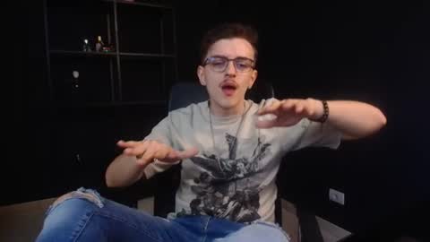 Snapshot of felixstark chatting on June 14, 2026, 4:14 am FelixStark online show from June 14, 2026, 4:14 am