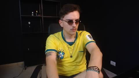Snapshot of felixstark chatting on June 26, 2026, 5:01 am FelixStark online show from June 26, 2026, 5:01 am