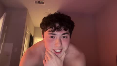 fellowyellow420 online show from February 15, 2026, 6:43 am