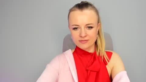 felorina online show from April 11, 2026, 8:13 pm