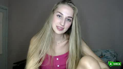 Femke online show from April 1, 2026, 8:17 pm