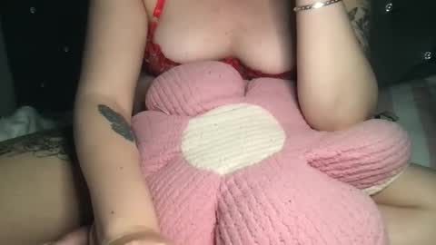     online show from November 8, 2025, 7:52 am