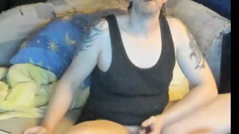 Snapshot of fendermann38 chatting on January 14, 2026, 2:17 am Fendermann38 online show from January 14, 2026, 2:17 am