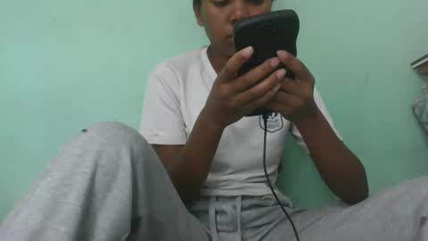 fenou122745 online show from February 11, 2026, 6:51 am