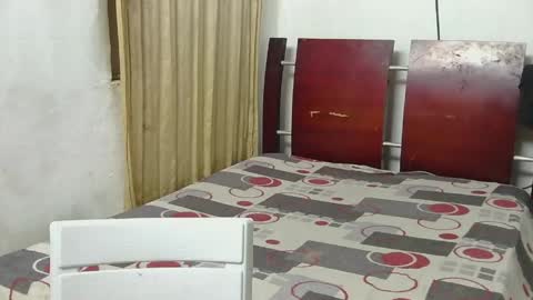 fer_luna online show from April 24, 2026, 1:08 am