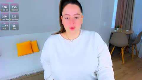 Regi online show from November 17, 2025, 7:58 am