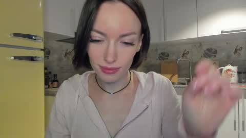 Leya online show from April 24, 2026, 5:04 pm