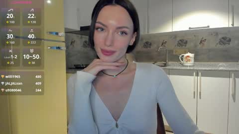 Leya online show from May 7, 2026, 5:40 pm