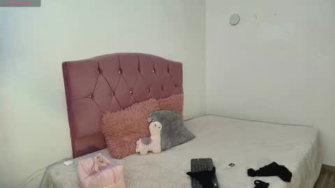 Snapshot of fernanda__velvet chatting on May 29, 2026, 11:41 am Fernanda online show from May 29, 2026, 11:41 am