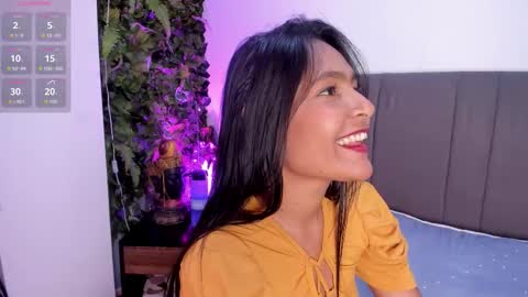 fernanda_liie_ online show from March 3, 2026, 12:55 pm