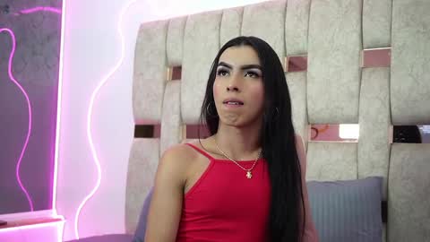 fernanda_thail_ online show from March 15, 2026, 8:04 pm