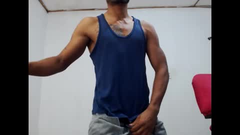 fernandez_latinblack online show from January 20, 2025, 12:25 am