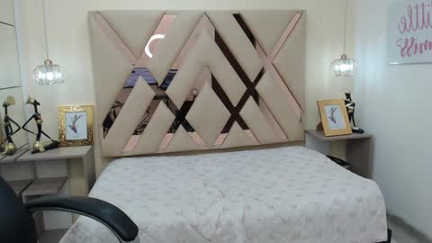 FER PHOENIX online show from February 17, 2025, 3:15 am