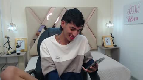 FER PHOENIX online show from March 7, 2025, 9:51 am