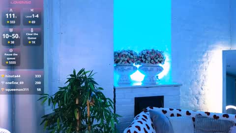 ferry_tail online show from February 25, 2025, 4:42 pm