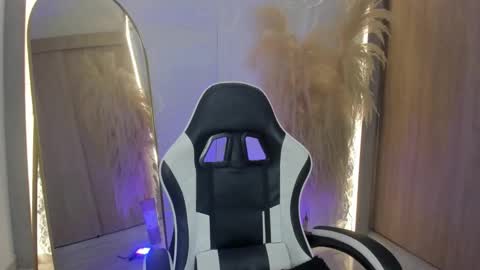 Snapshot of ferx2003 chatting on January 7, 2026, 1:08 am Fer online show from January 7, 2026, 1:08 am