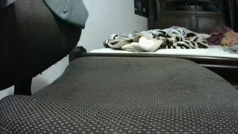 fescarf1991 online show from September 28, 2025, 12:16 am