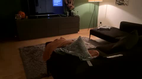 fetischcoupel online show from October 26, 2025, 3:23 am