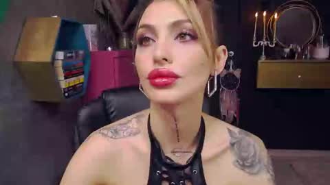 Sarah online show from January 6, 2025, 7:24 pm