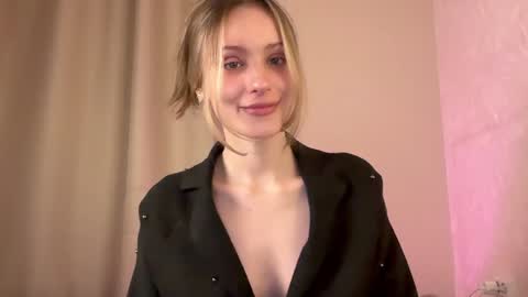 Lisa online show from January 16, 2025, 12:53 pm