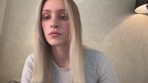 Lisa online show from October 19, 2025, 9:21 am