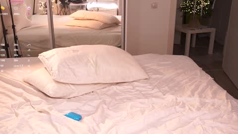     -- stay in touch with me online show from January 5, 2025, 3:53 am