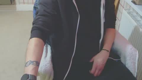 ffys2025 online show from February 6, 2025, 9:06 pm