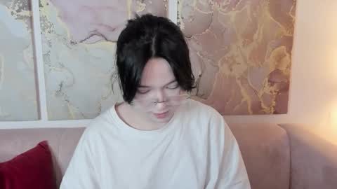 fiamoory online show from February 8, 2026, 1:20 am