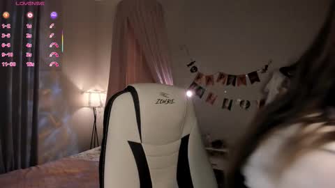 Filla online show from November 1, 2025, 3:08 am