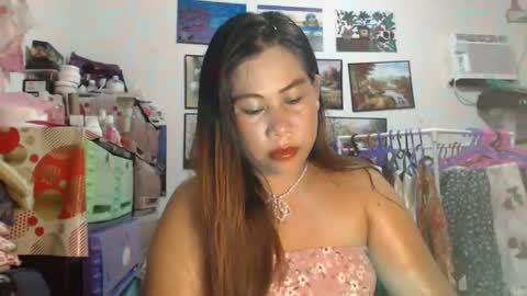 filipina beauty. online show from September 10, 2025, 6:52 pm