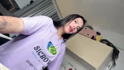 Snapshot of filipina_demure chatting on December 5, 2024, 7:06 pm Sandy online show from December 5, 2024, 7:06 pm