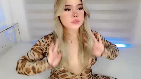  Angela  DONT FORGET TO FOLLOW AND GIVE ME APPRECIATION online show from November 15, 2025, 3:37 am