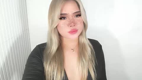  Angela  DONT FORGET TO FOLLOW AND GIVE ME APPRECIATION online show from December 2, 2025, 4:51 am