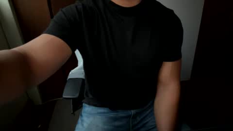 fin4lfinish online show from December 3, 2025, 6:28 pm