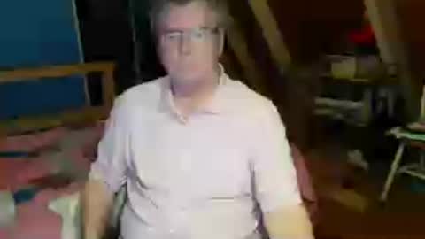 Snapshot of finderfiner chatting on July 3, 2026, 9:27 am finderfiner online show from July 3, 2026, 9:27 am