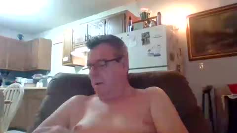 Snapshot of finderfiner chatting on July 28, 2026, 11:17 am finderfiner online show from July 28, 2026, 11:17 am