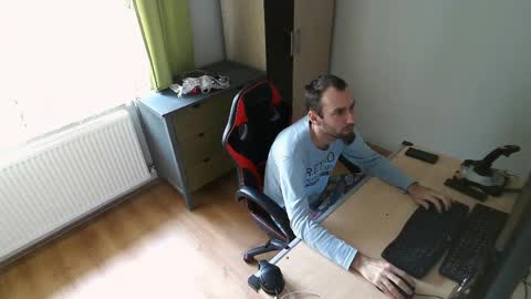 Jane and Findo online show from April 29, 2026, 6:39 am