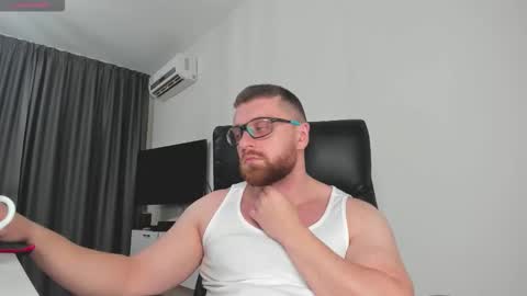 FindomGuyXXX online show from January 17, 2026, 4:33 pm