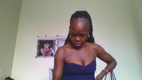 Snapshot of fine_melanin chatting on September 16, 2025, 6:03 am caro online show from September 16, 2025, 6:03 am