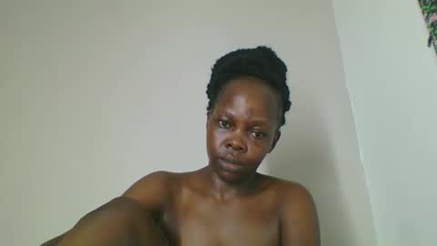 Snapshot of fine_melanin chatting on September 22, 2025, 4:36 am caro online show from September 22, 2025, 4:36 am