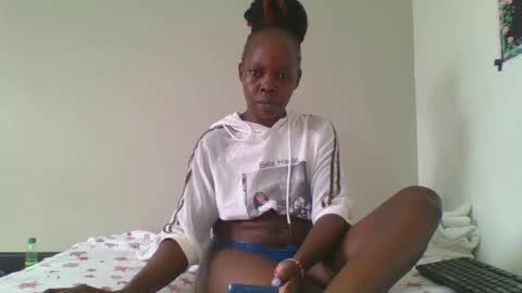 Snapshot of fine_melanin chatting on October 13, 2025, 7:52 am caro online show from October 13, 2025, 7:52 am